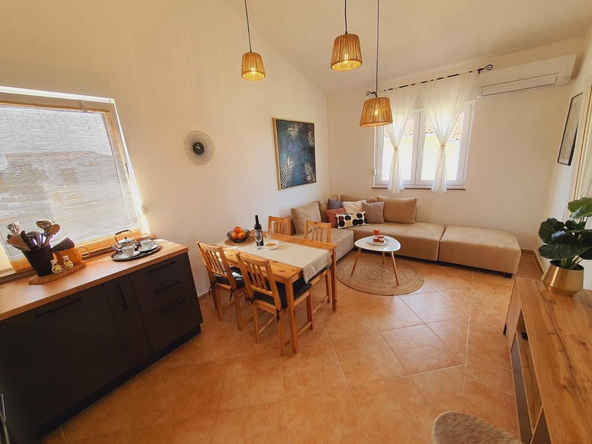 Apartman Mila Barbat na Rabu Экстерьер фото