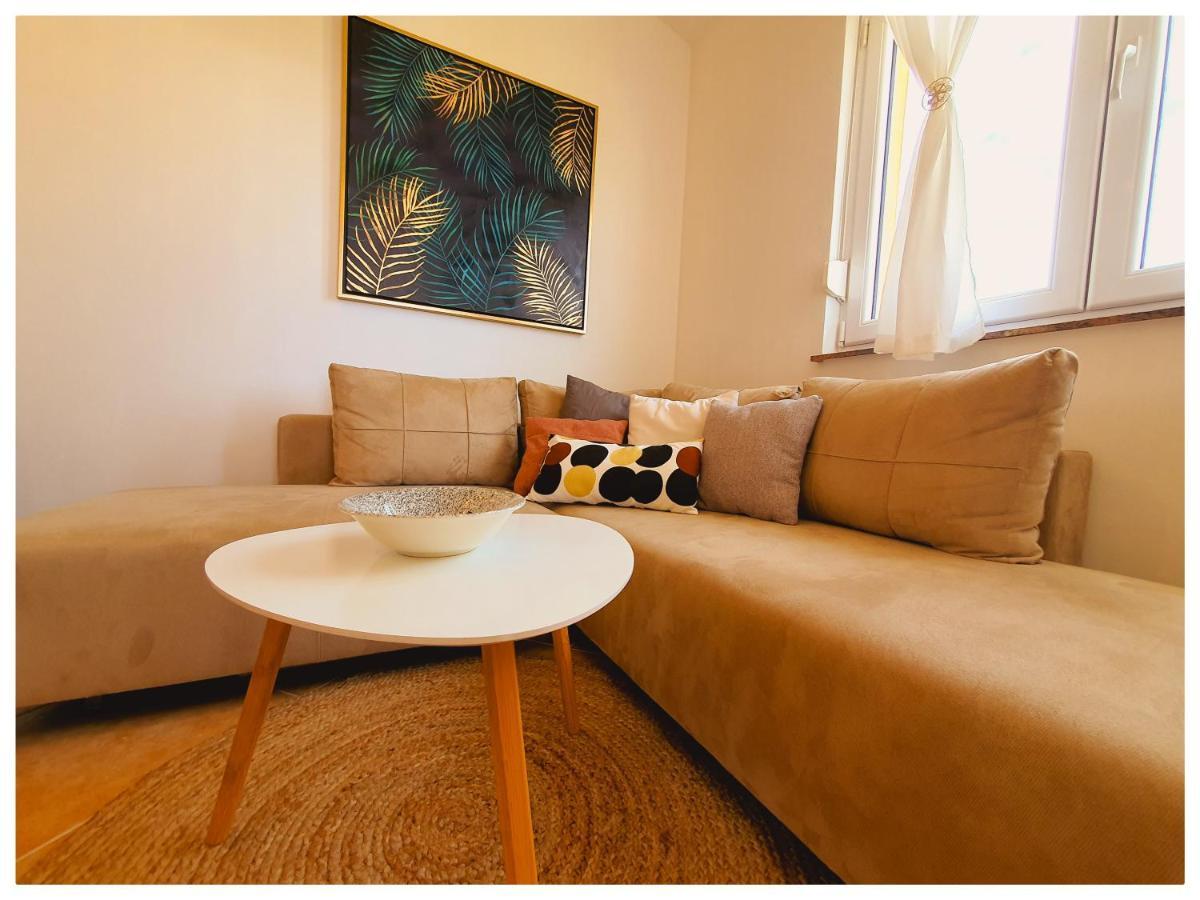 Apartman Mila Barbat na Rabu Экстерьер фото